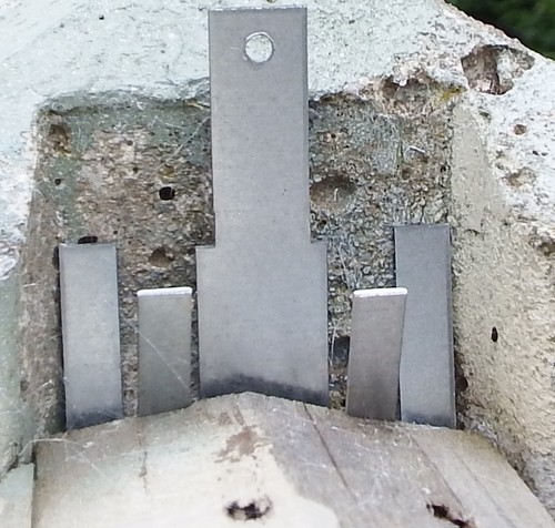 Anti rattling fence panel - rattling,